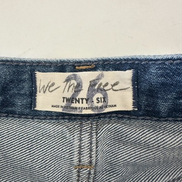 We The Free Romeo Rolled Cut Off Denim Shorts Size 26 Distressed Blue Button Fly - Picture 4 of 11